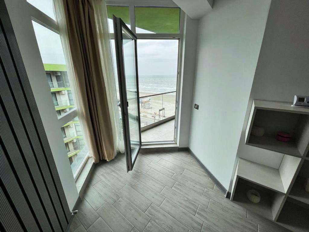 Drago Alezzi Apartment Năvodari Esterno foto